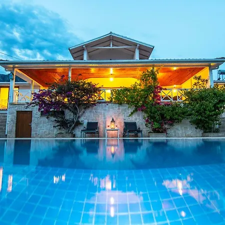Hotel Calypso Lakeview Villas