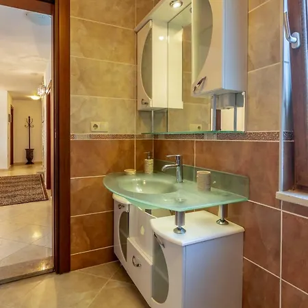 Hotel Calypso Lakeview Villas